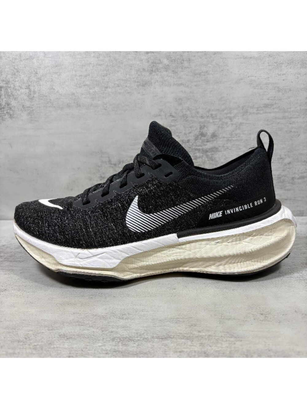 Nike Invincible Run 3 Running Shoes - Women's Size 8 - Black